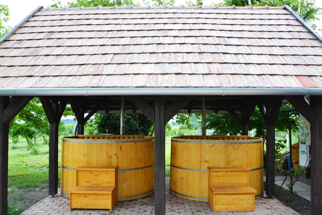 Falusi Patika - Tisza-tó Vendégház Tiszaszolos Exterior foto